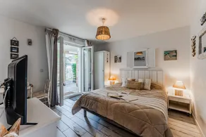Chambre d'hôtes avec piscine, internet haut débit et jardin | Avec animaux autorisés - Image 2
