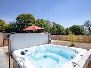 Child-friendly beautiful cottage with garden, private pool & BBQ | River view | Pet-friendly - Image 3