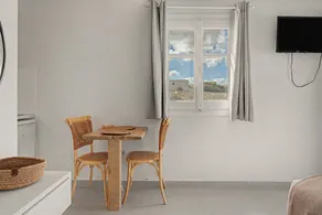 Pleasant studio with pool & garden | Sea view - Image 4