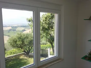 Casa vacacional con barbacoa, jardín y terraza | Vistas al jardín - Image 2