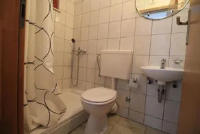Pleasant flat with garden & barbecue | City view | Pet-friendly - Image 2