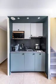Apartment with private pool - Image 3