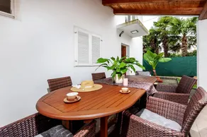 Apartamento con terraza y jardín | Ideal para trabajar remoto | Acepta mascotas - Image 2