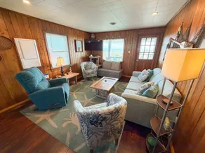 Charming Oceanfront retreat - Image 4
