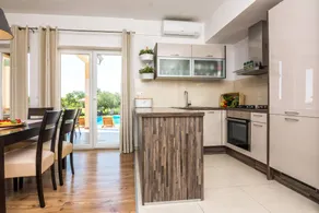 House with barbecue, garden & private pool | Nature view - Image 4