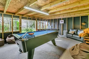 Cottage with jacuzzi & garden - Image 3
