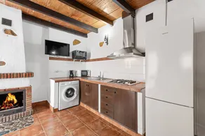 Maison avec jardin, terrasse et piscine | Vue montagne - Image 5