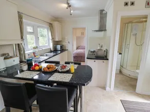 Family-oriented cottage with garden | Pets are welcome - Image 4