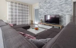 Fully equipped beautiful holiday home with private pool, garden & BBQ | Garden view - Image 3