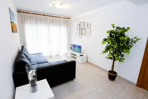 Appartement de vacances avec jardin, terrasse et piscine | Plage à proximité | Avec animaux bienvenus - Image 2