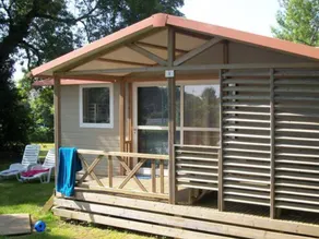 Chalet with heated pool & terrace - Image 4