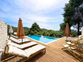 Fully equipped pleasant holiday home with barbecue, terrace & private pool | Mountain view | Perfect for remote work - Image 3