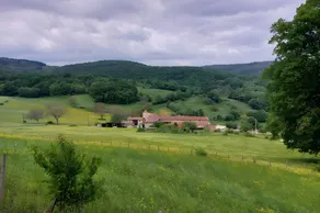 Cottage with barbecue, garden & terrace - Image 2