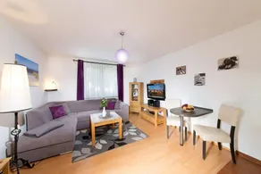 Apartment with terrace, barbeque & garden - Image 2