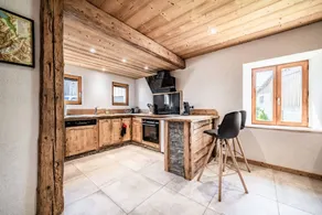 Holiday apartment with garden & barbecue | Mountain view - Image 4