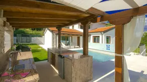 Villa mit privatem Pool, Terrasse und Grill - Image 4