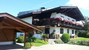 Children-friendly pleasant flat with garden & barbeque - Image 2