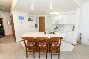 Appartement en copropriété avec piscine - Image 5