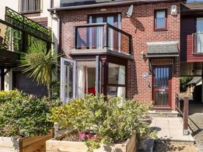 Cottage with garden - Image 3