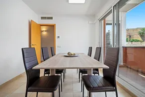 Fully equipped pleasant flat with terrace - Image 5