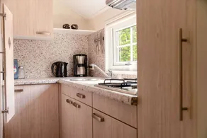 Cozy Chalet with Private Garden for 4 - Image 3