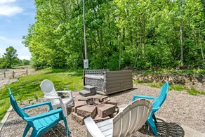 Gorgeous Caravan Glamping Escape for Four in Dover, Ohio - Image 5