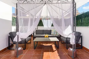 House with terrace | Perfect for remote work - Image 5