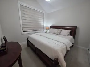Private room in a newly built home in Lakesideview by the golf course - Image 2