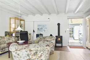 Charming holiday home with barbeque & terrace | Pet-friendly - Image 3
