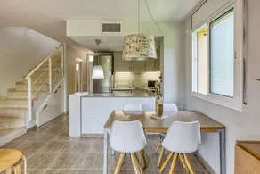 Maison entièrement équipée avec piscine, barbecue et jardin | Vue montagne | Avec animaux bienvenus - Image 5
