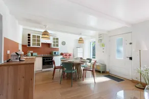 Beachfront Holiday Home in Saint Michel en Grève - Image 2