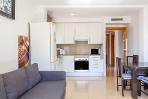 Apartment 'Rene Go2llolet' with Sea View, Wi-Fi and Air Conditioning - Image 4