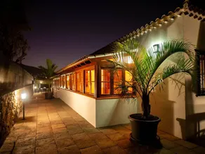 Tolles Ferienhaus mit Grill, Garten und privatem Pool - Image 2