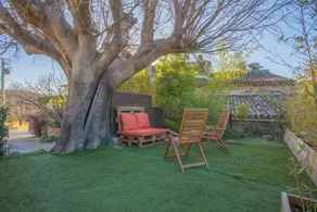 Fully equipped spacious holiday home with BBQ, garden & terrace | Garden view | Dogs allowed - Image 4