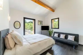 Luxuszimmer in einer charmanten Villa in der Provence - Image 3