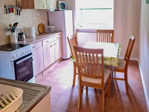 Holiday apartment with barbecue & terrace - Image 5