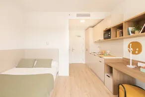 Letting with terrace - Image 2