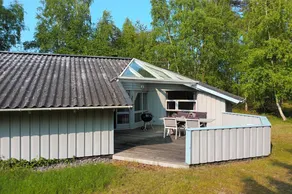 Fully equipped nice house with terrace, sauna & barbeque - Image 5