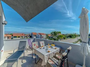 Children-friendly apartment with terrace, barbecue & garden | Sea view - Image 2