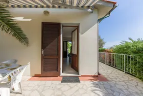 Appartement de vacances adapté aux familles avec barbecue et terrasse | À côté de la plage | Avec animaux admis - Image 4