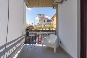 'Blue' Room with Mountain View, Shared Terrace and Air Conditioning - Image 5