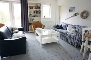 Beautiful Holiday Home With Garden - Image 2