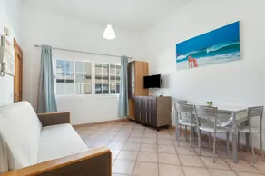 Vacation Home 'Apartamento Luminoso Lagos Cotillo' with Sea View and Wi-Fi - Image 3