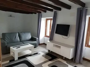 Holiday apartment with BBQ & terrace | Mountain view - Image 2