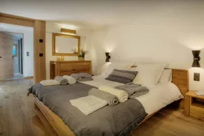 Luxury chalet with stunning views from pool, sauna & spa - OVO Network - Image 4
