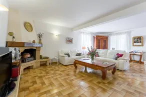 Villa conviviale et familiale avec piscine privée, jardin et terrasse | Vue ville - Image 4