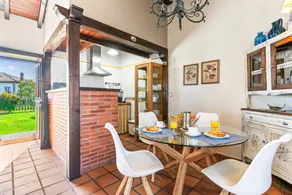 House with garden, terrace & barbecue | Garden view - Image 4