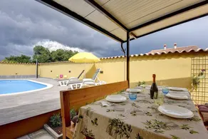 Fully equipped pleasant villa with BBQ, private pool & garden | Dogs allowed - Image 3
