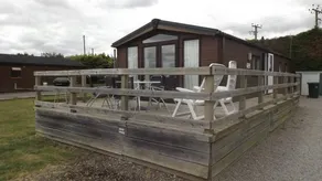Modern 3 bedroom lodge at Avonvale Holiday Lodges - Image 2