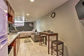 Philly Studio with Indoor Hot Tub 7 Mi to Dtwn - Image 5